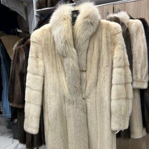 mink pearl w fox tuxedo trim very good condition large size, was 10k, now 1995